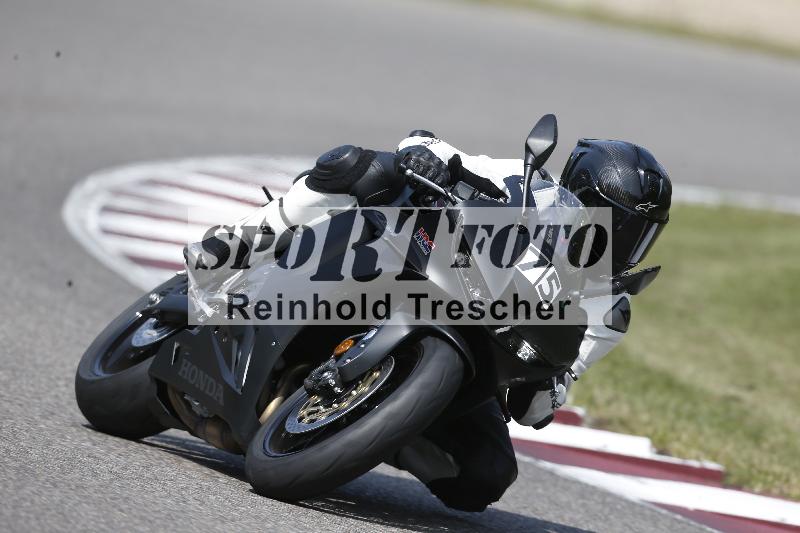 Archiv-2025/49 26.08.2025 Cornu Master School ADR/gruen-vert/75